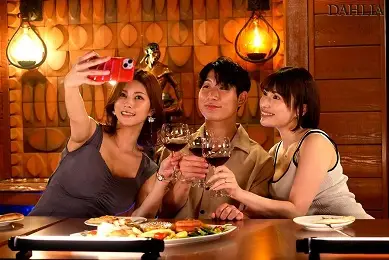 DLDSS-389-Vietsub Suzume Mino Chơi Bạn Thân Của Vợ